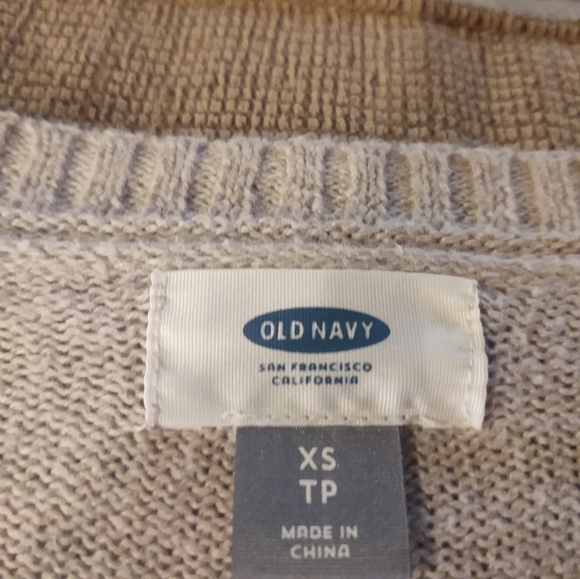 Old Navy sweater, size XS - Picture 4 of 4